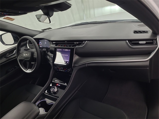 2025 – Jeep – Grand Cherokee