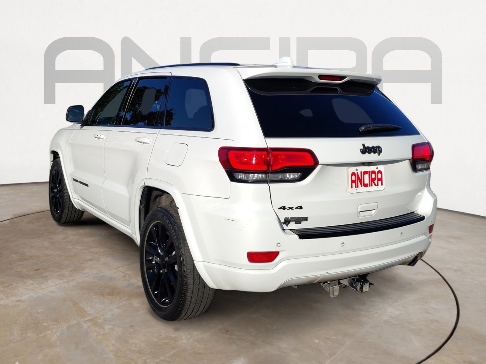 Used Car 2018 Jeep Grand Cherokee  Altitude For Sale Under $20,000 In San Antonio, Texas