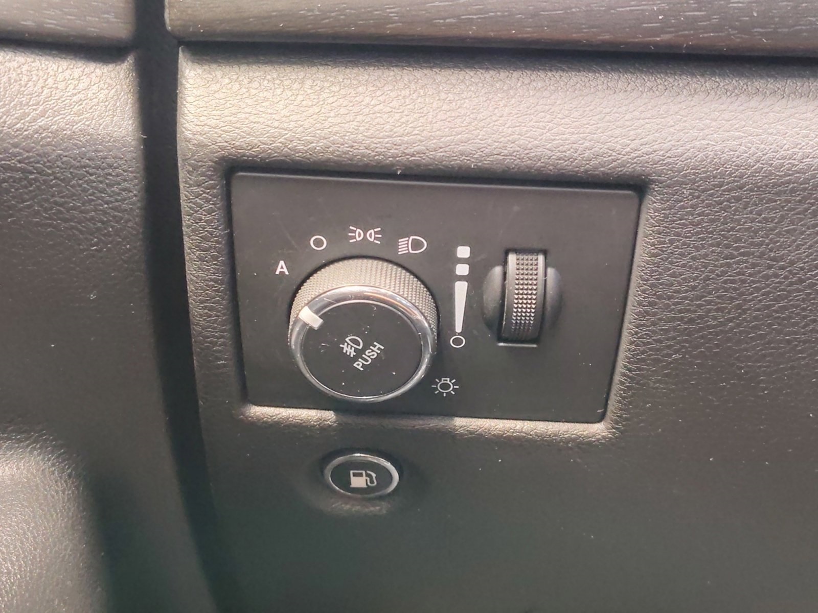 Used Car 2018 Jeep Grand Cherokee  Altitude For Sale Under $20,000 In San Antonio, Texas