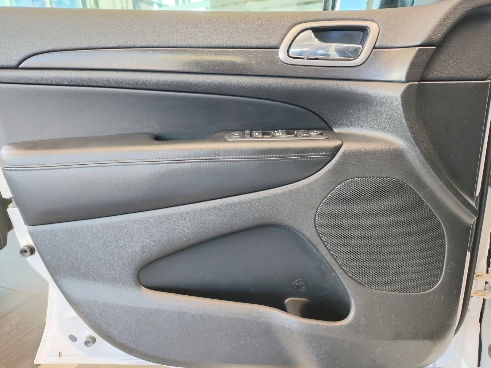 Used Car 2018 Jeep Grand Cherokee  Altitude For Sale Under $20,000 In San Antonio, Texas