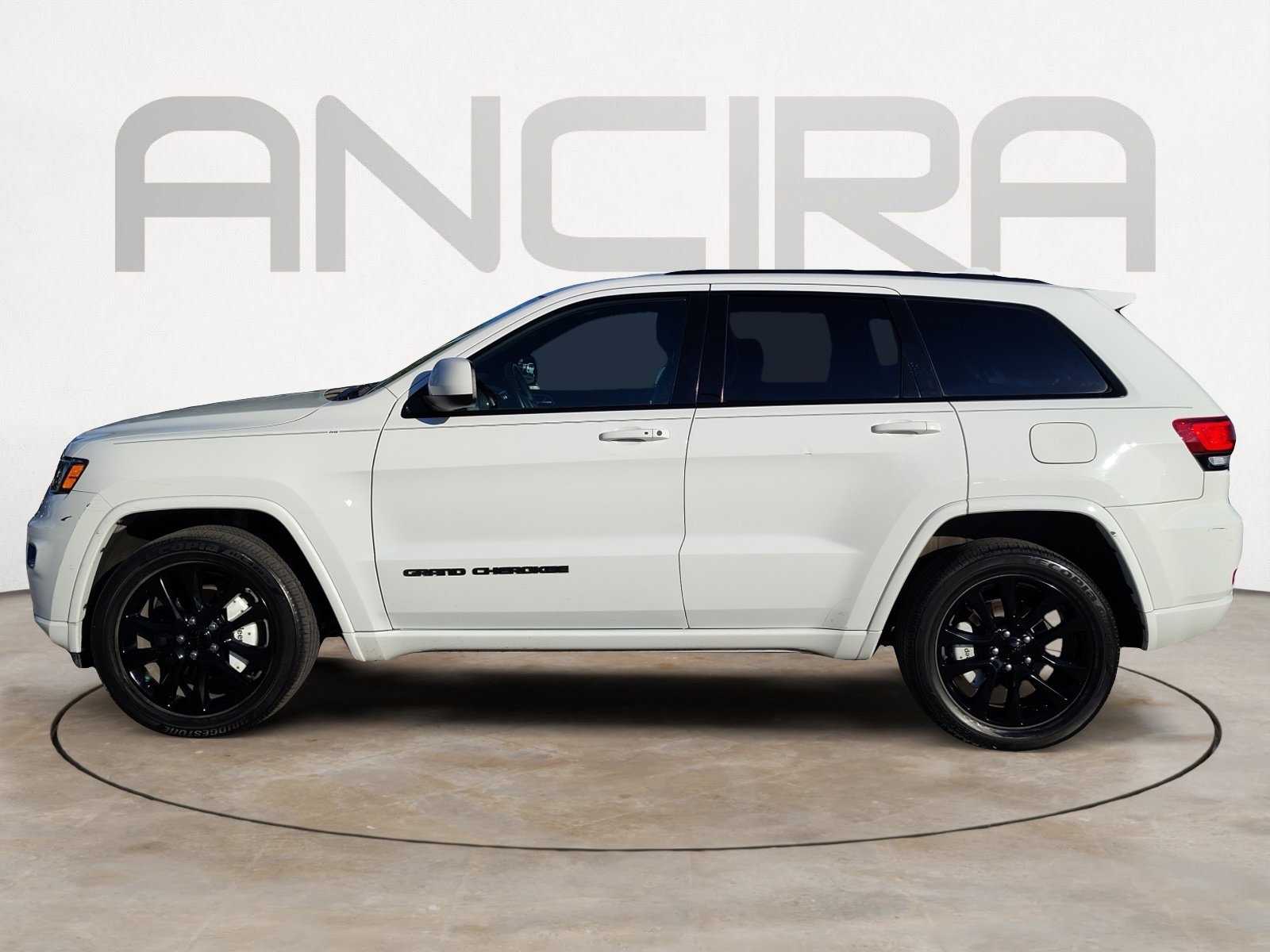 Used Car 2018 Jeep Grand Cherokee  Altitude For Sale Under $20,000 In San Antonio, Texas