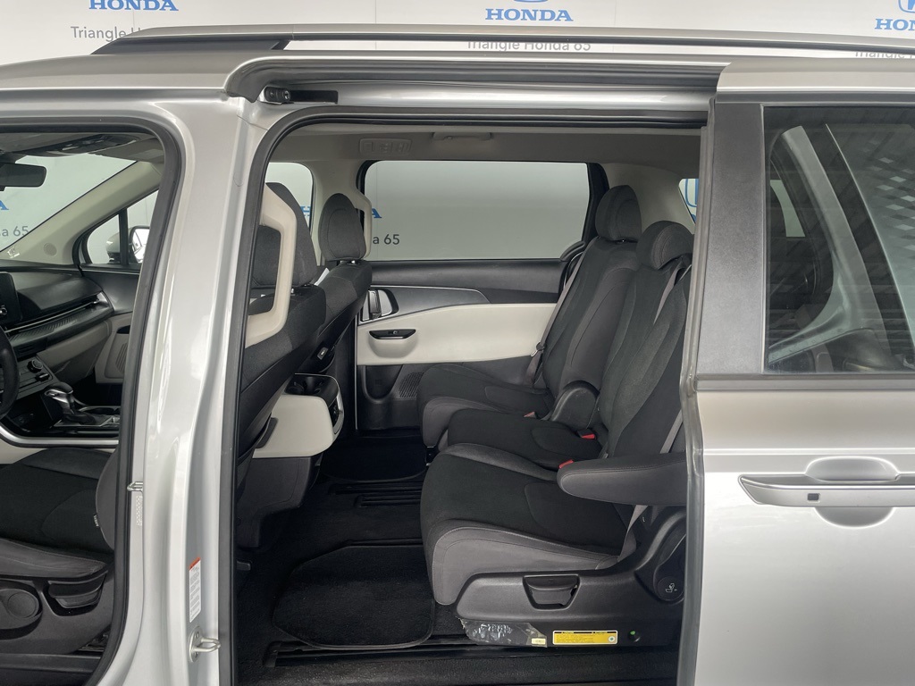 Used Car 2023 Kia Carnival  Lx For Sale In San Juan, Puerto Rico