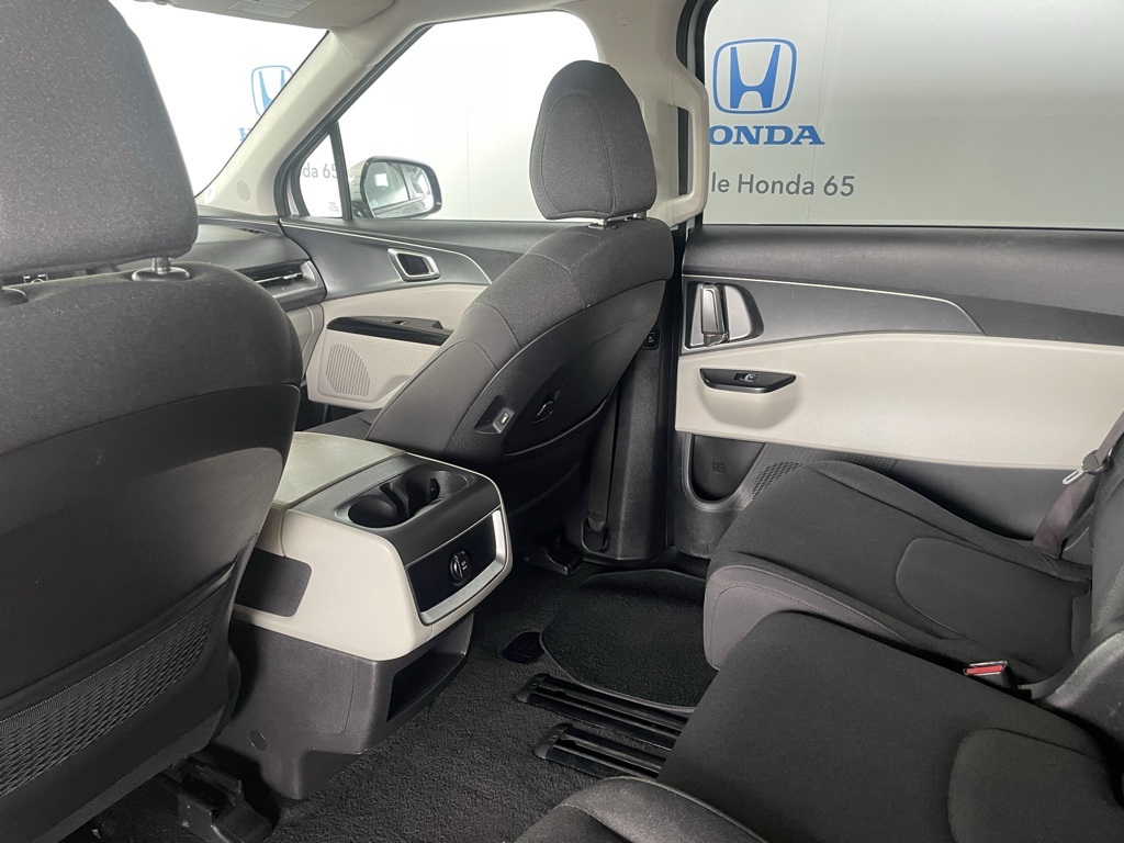 Used Car 2023 Kia Carnival  Lx For Sale In San Juan, Puerto Rico