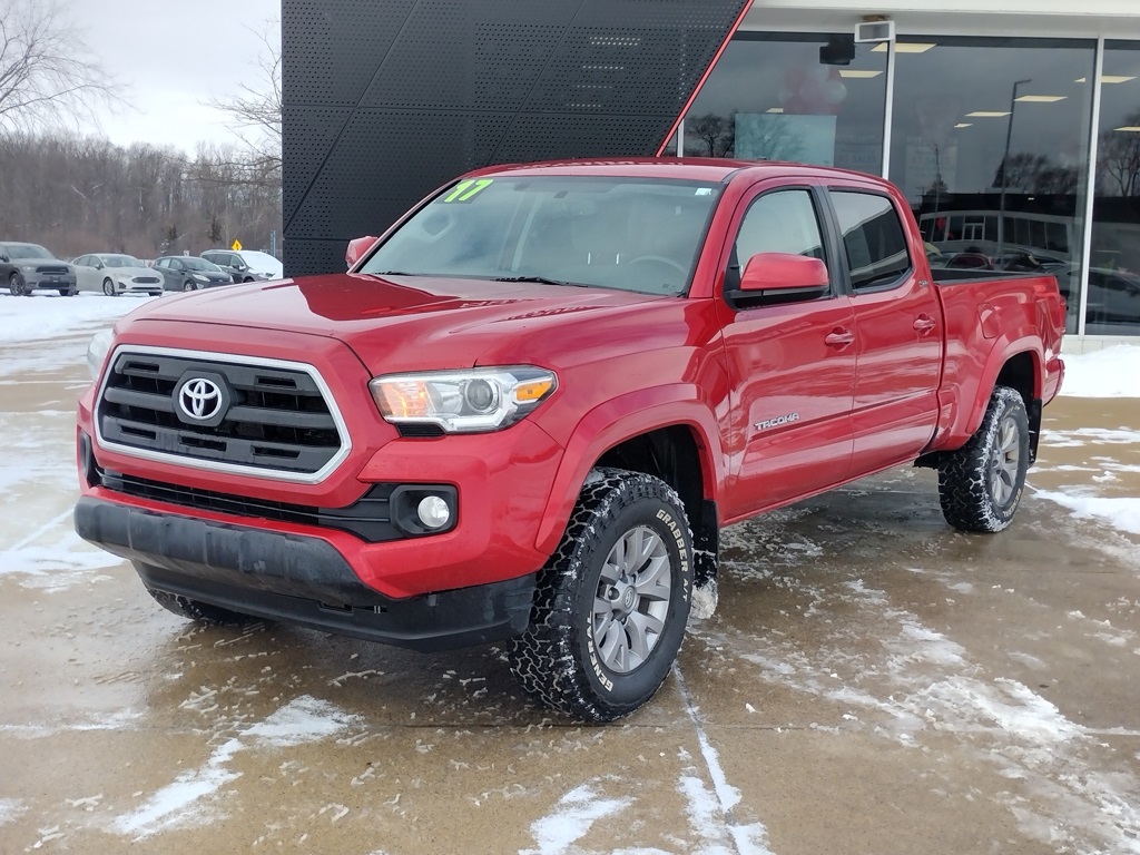 2017 Toyota Tacoma SR5 V6 Double Cab LB 4WD