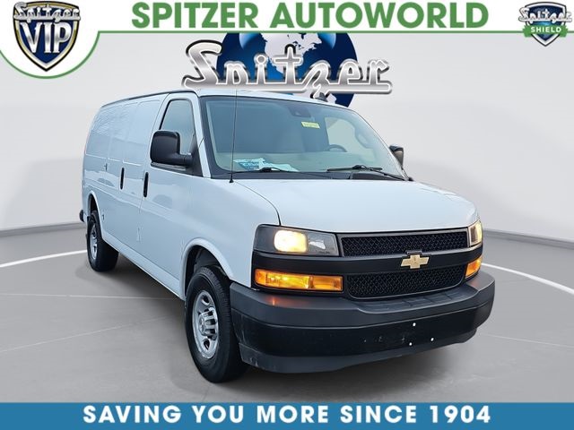 Summit White 2020 Chevrolet Express Cargo 2500 RWD Van Rear-Wheel Drive Automatic