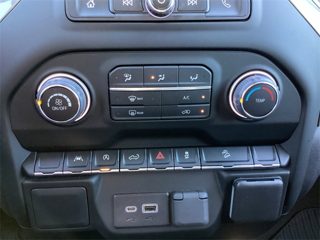 Used Car 2022 Chevrolet Silverado 1500  Custom Trail Boss For Sale Under $40,000 In San Antonio, Texas