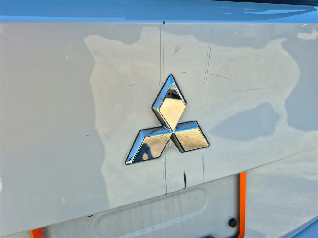 2022 Mitsubishi Outlander SEL White at Bayshore Chrysler Jeep Dodge Ram