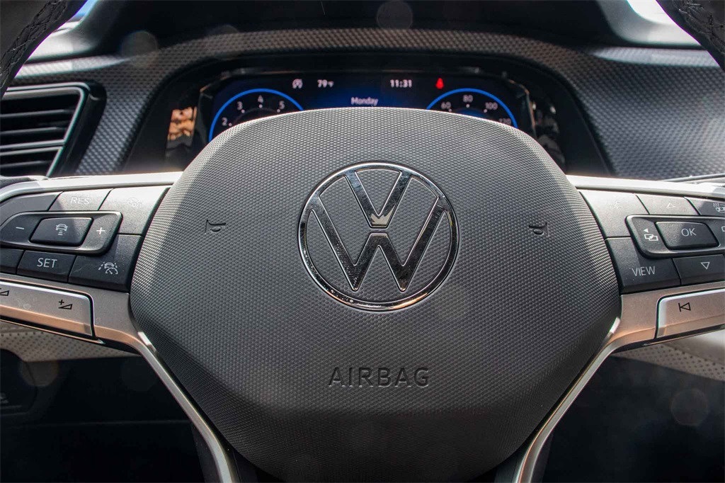 Used Car 2024 Volkswagen Atlas Cross Sport  2.0t Sel Premium R-line For Sale Under $40,000 In San Marcos, Texas