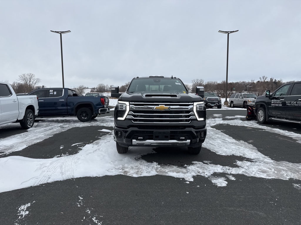 Used 2024 Chevrolet Silverado 3500HD High Country with VIN 1GC4YVEY2RF234544 for sale in Zumbrota, Minnesota