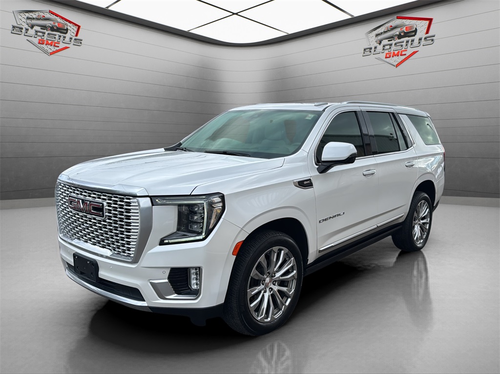 2022 GMC Yukon Denali 4WD