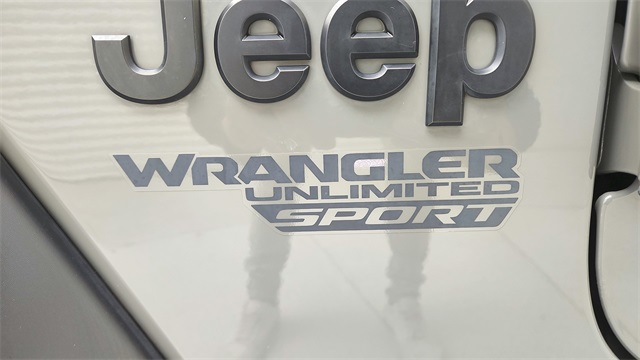 2021 Jeep Wrangler Unlimited Sport S - 11