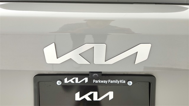 2024 Kia Sorento S - 11