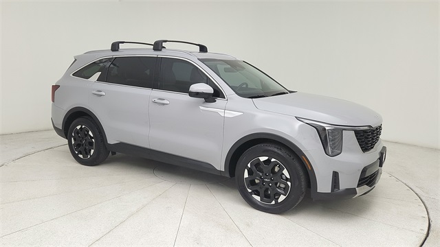 2024 Kia Sorento S - 2