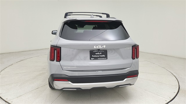2024 Kia Sorento S - 5