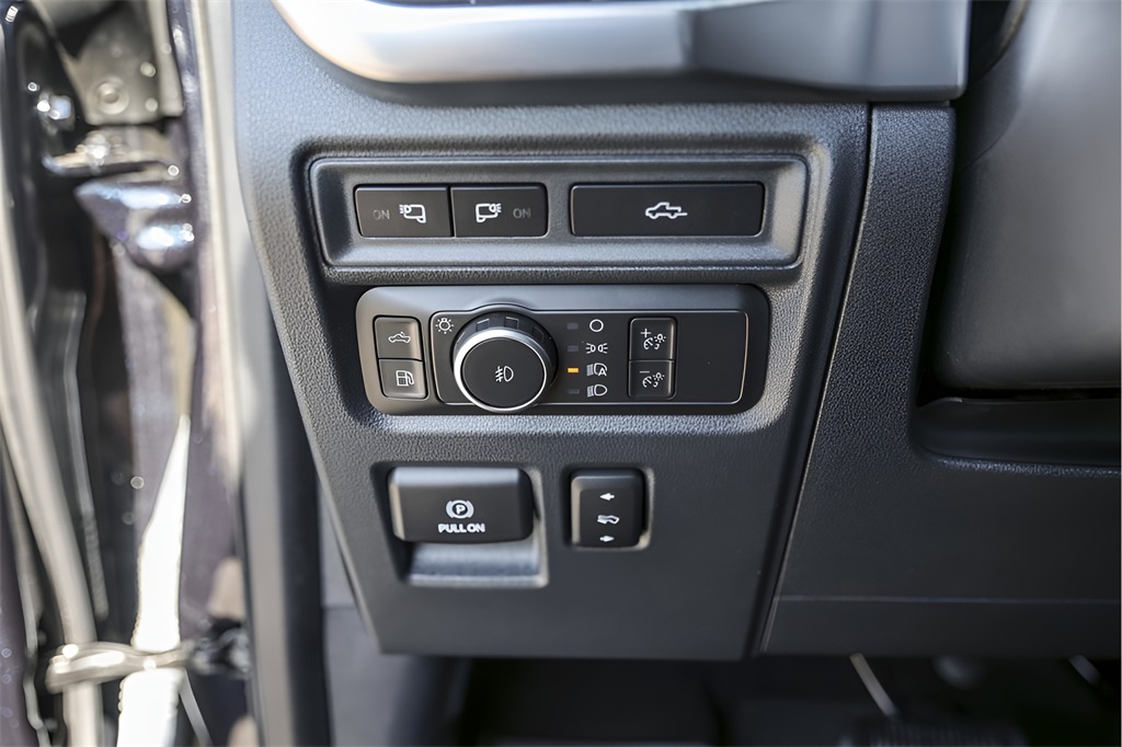 Used Car 2021 Ford F-150  Lariat For Sale Under $50,000 In Austin, Texas