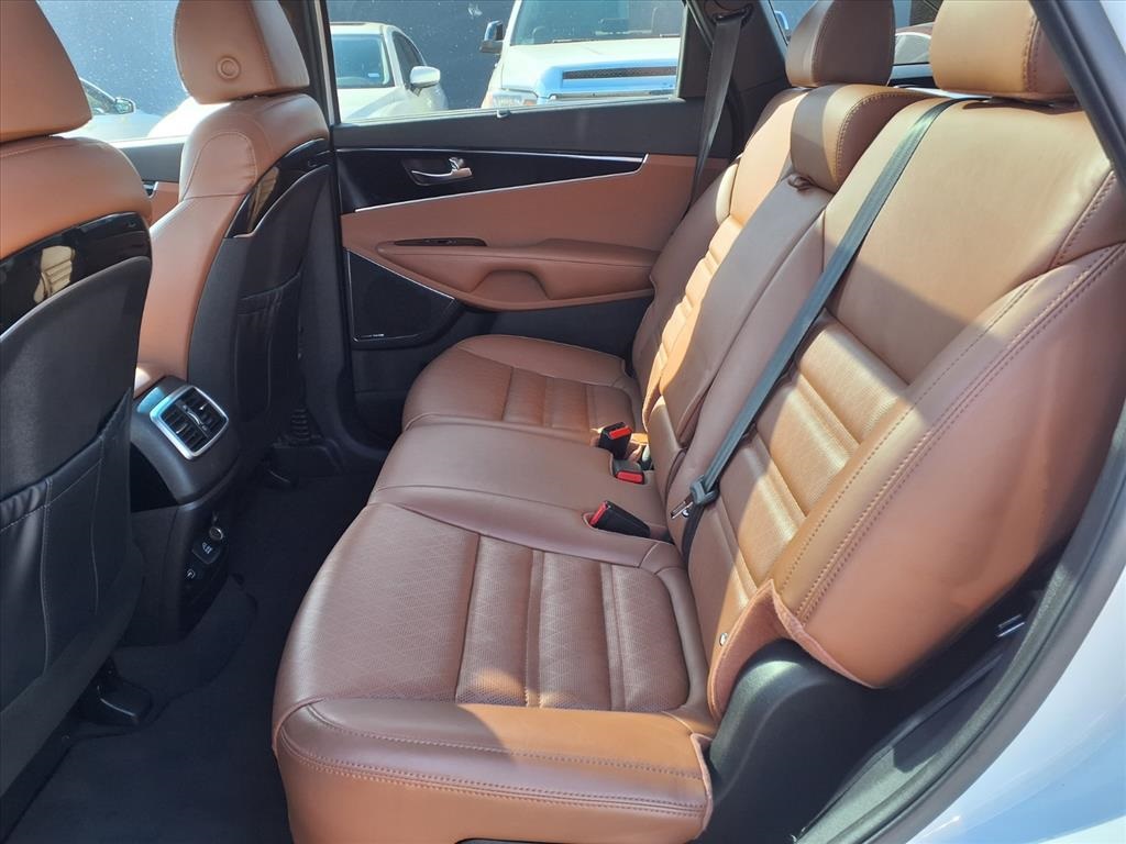 2019 Kia Sorento SX White at Shottenkirk Kia Fort Bend