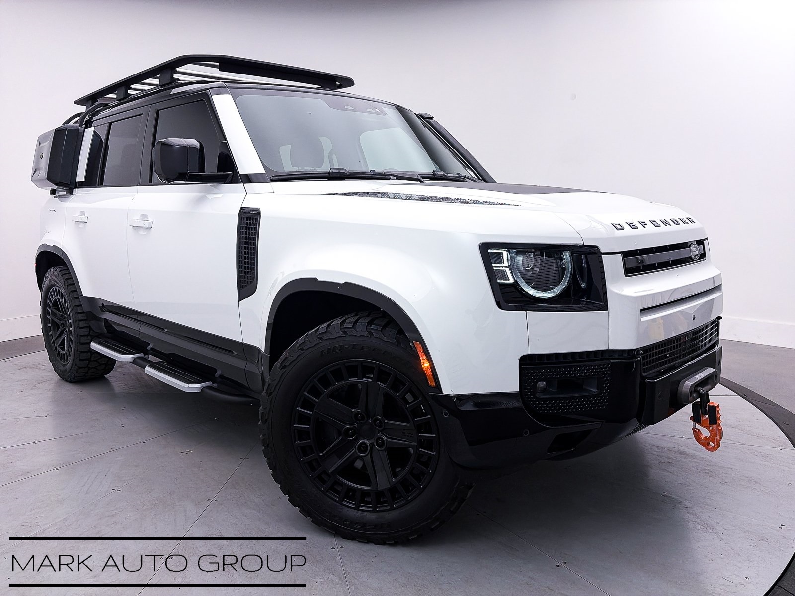 2023 Land Rover Defender 110 X-Dynamic SE