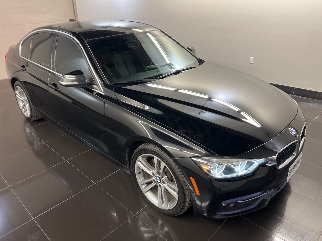 2018 BMW 3 Series 330i xDrive