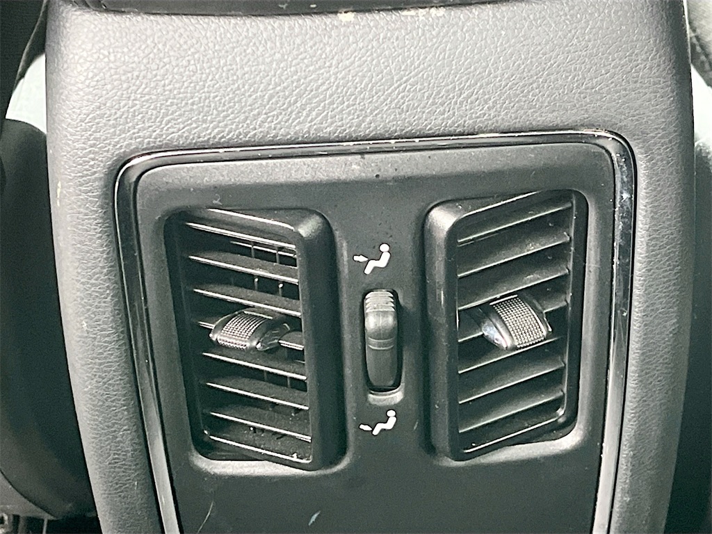 2020 Jeep Grand Cherokee Laredo E White at Bayshore Chrysler Jeep Dodge Ram