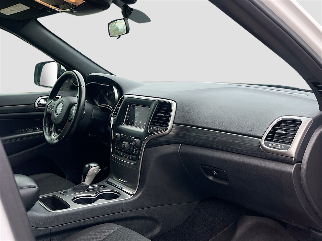 2020 Jeep Grand Cherokee Laredo E White at Bayshore Chrysler Jeep Dodge Ram