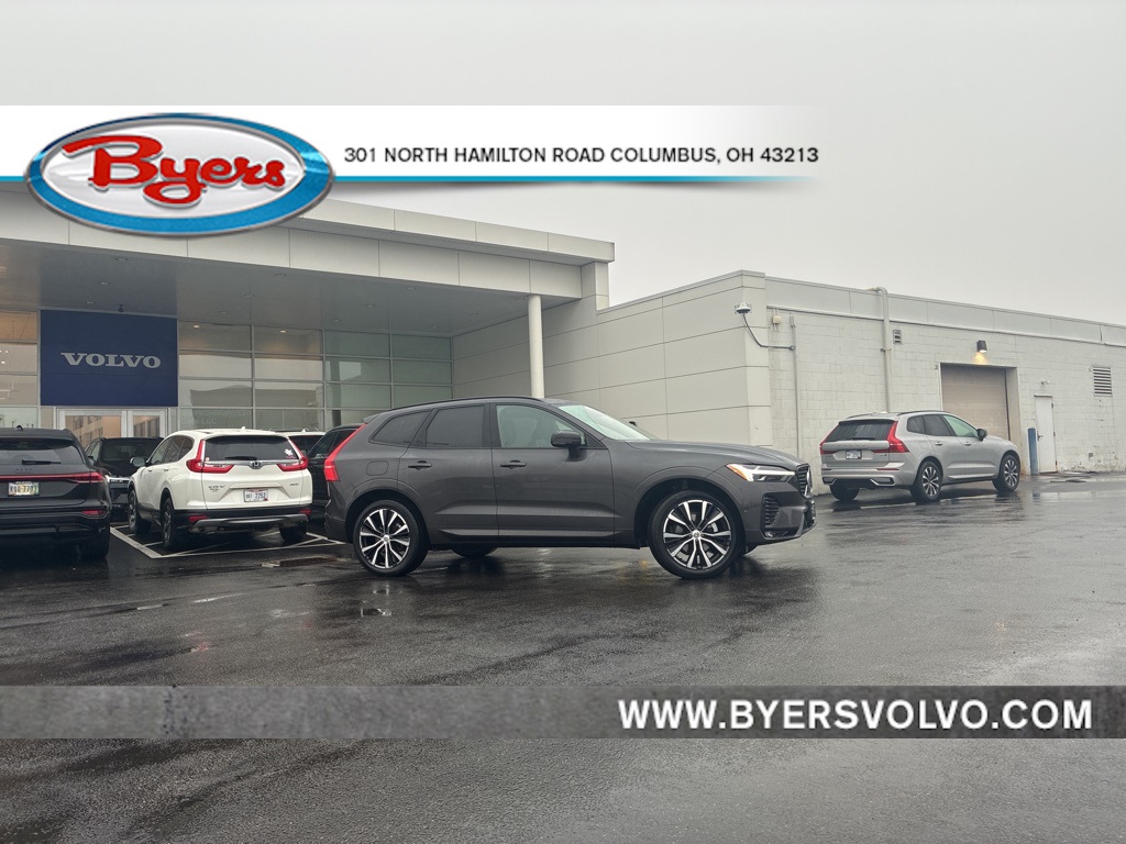 2025 Volvo XC60 B5 Plus Dark Theme AWD