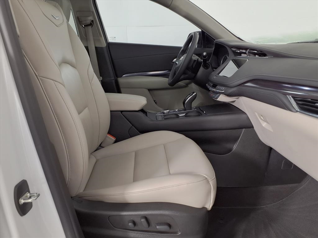 2023 Cadillac XT4 Luxury White at Tom Peacock Cadillac