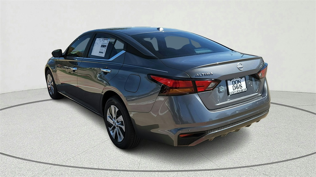 2025 Nissan Altima