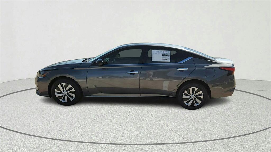 2025 Nissan Altima