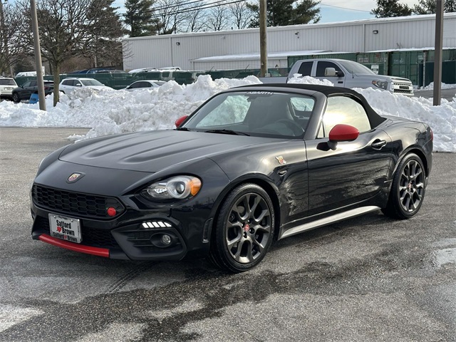 2017 Fiat 124 Spider Abarth