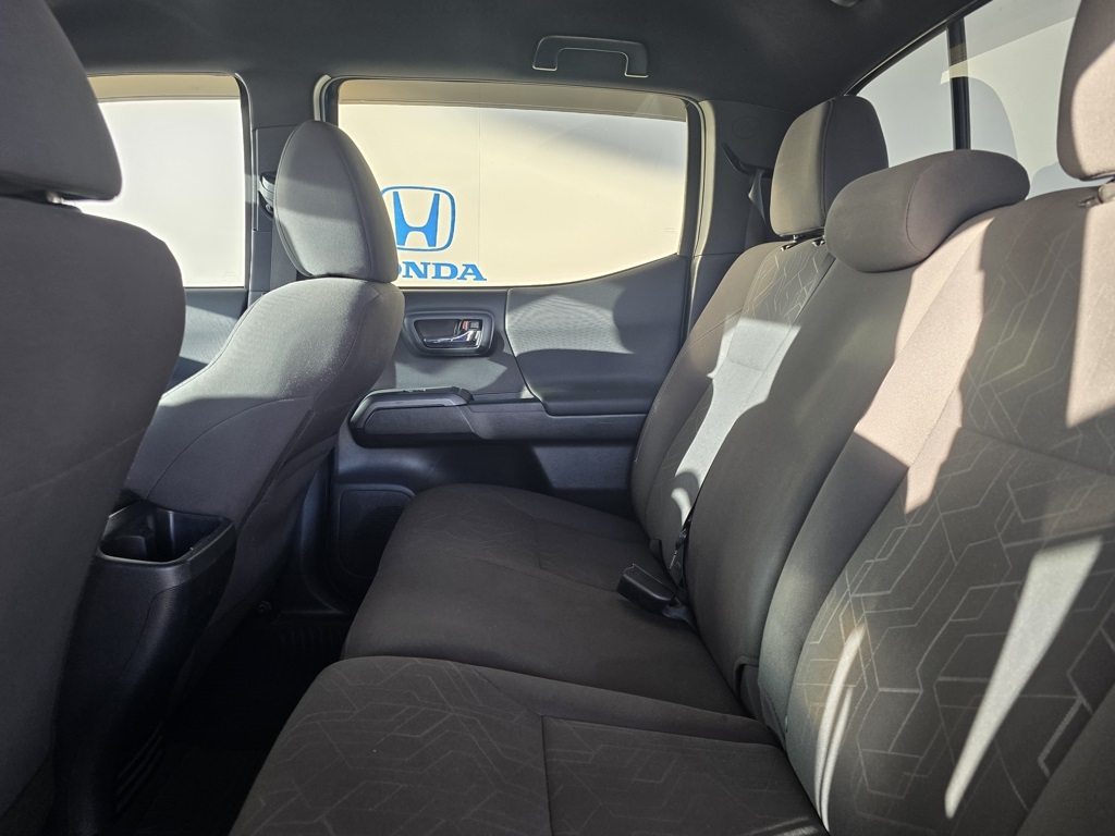 Thumbnail: 2017 Toyota Tacoma - 12