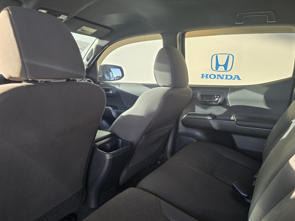 Thumbnail: 2017 Toyota Tacoma - 13