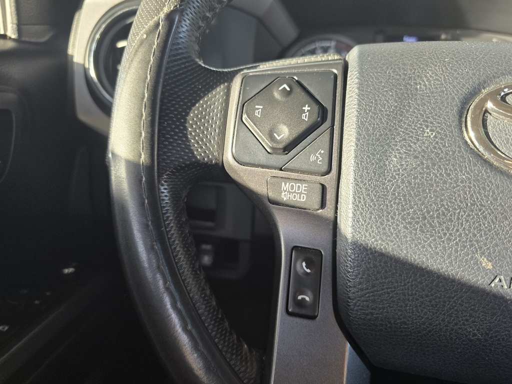 Thumbnail: 2017 Toyota Tacoma - 18