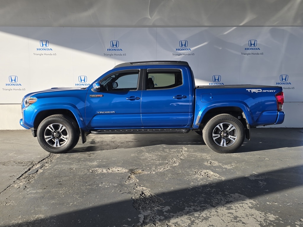 Thumbnail: 2017 Toyota Tacoma - 2