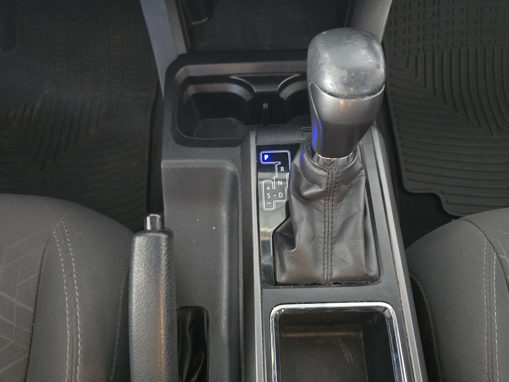 Thumbnail: 2017 Toyota Tacoma - 24