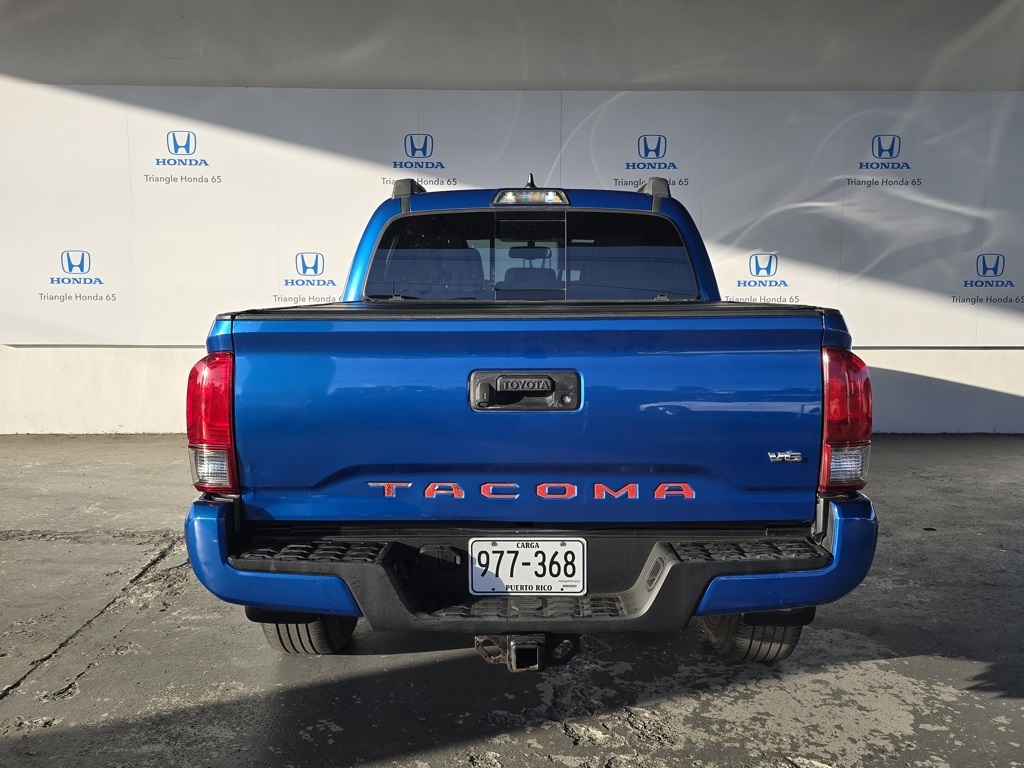Thumbnail: 2017 Toyota Tacoma - 4