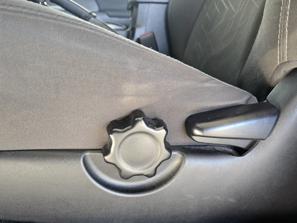 Thumbnail: 2017 Toyota Tacoma - 7