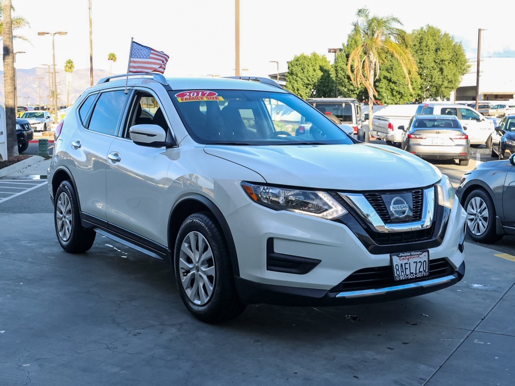 2017 Nissan Rogue S