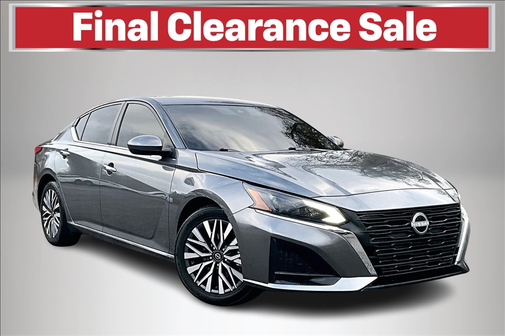 2023 Nissan Altima 2.5 SV FWD