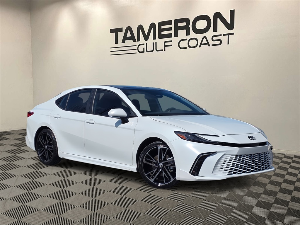 2025 Toyota Camry XSE FWD
