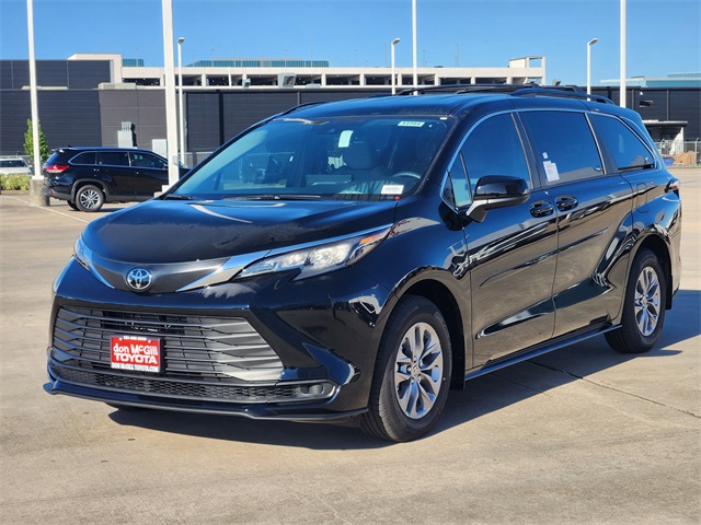 2026 Toyota Sienna LE Black at Gullo Toyota