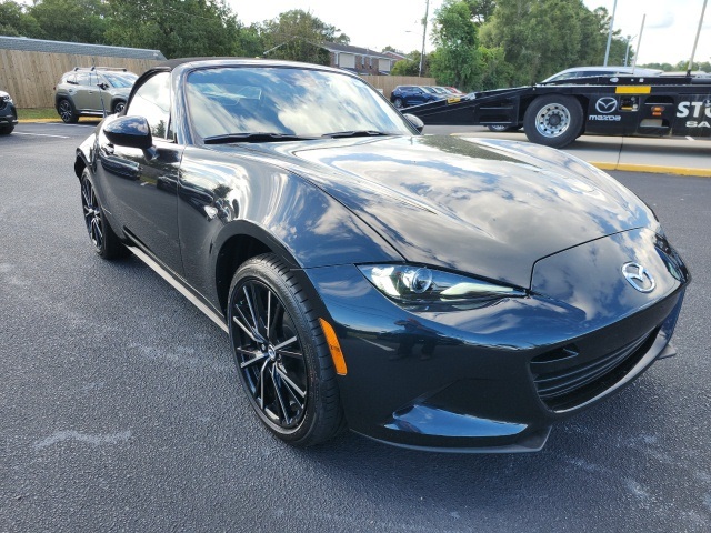 2025 Mazda MX-5 Miata Grand Touring - 0