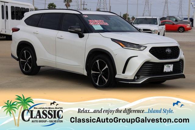 2021 Toyota Highlander XSE White at Gullo Toyota