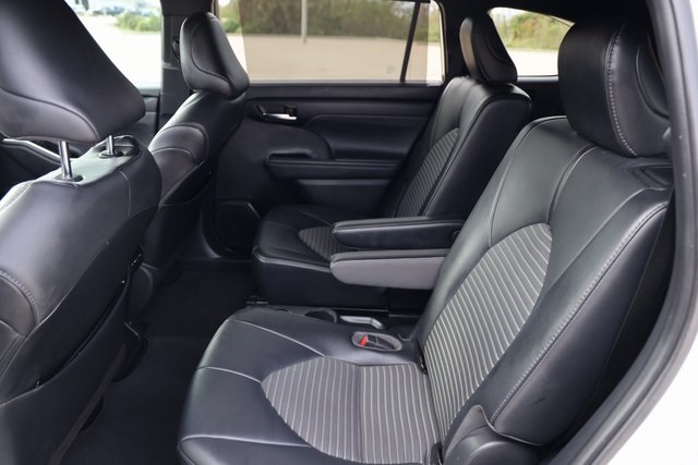 2021 Toyota Highlander XSE White at Gullo Toyota