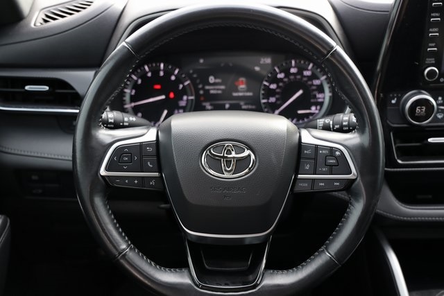 2021 Toyota Highlander XSE White at Gullo Toyota