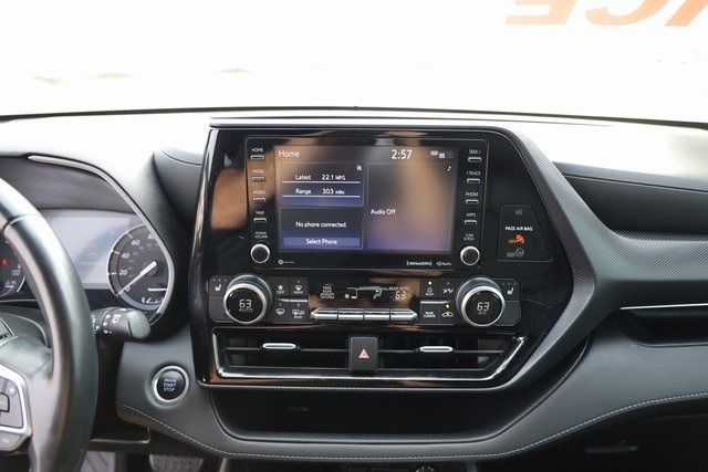 2021 Toyota Highlander XSE White at Gullo Toyota