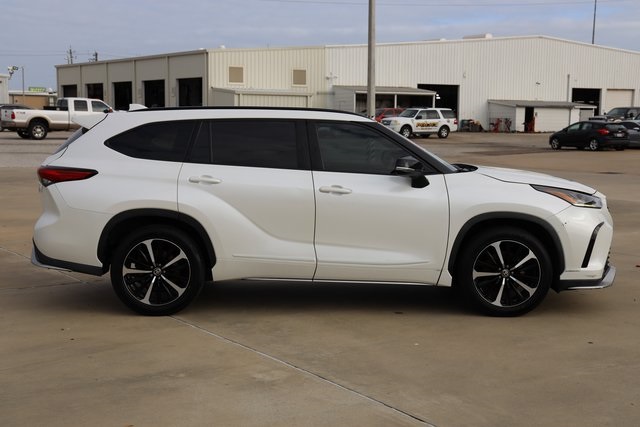 2021 Toyota Highlander XSE White at Gullo Toyota