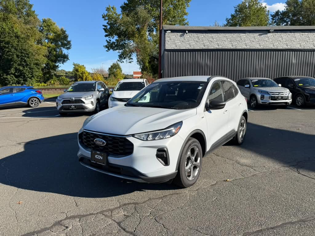 Silver Metallic 2025 Ford Escape SUV / Crossover All-Wheel Drive 8-Speed Automatic
