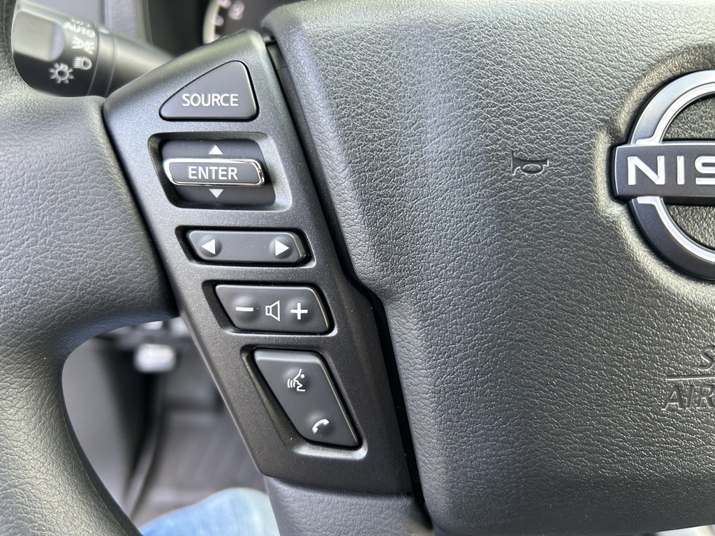 2024 Nissan Frontier SV photo 14