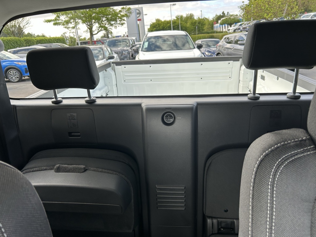 2024 Nissan Frontier SV photo 21