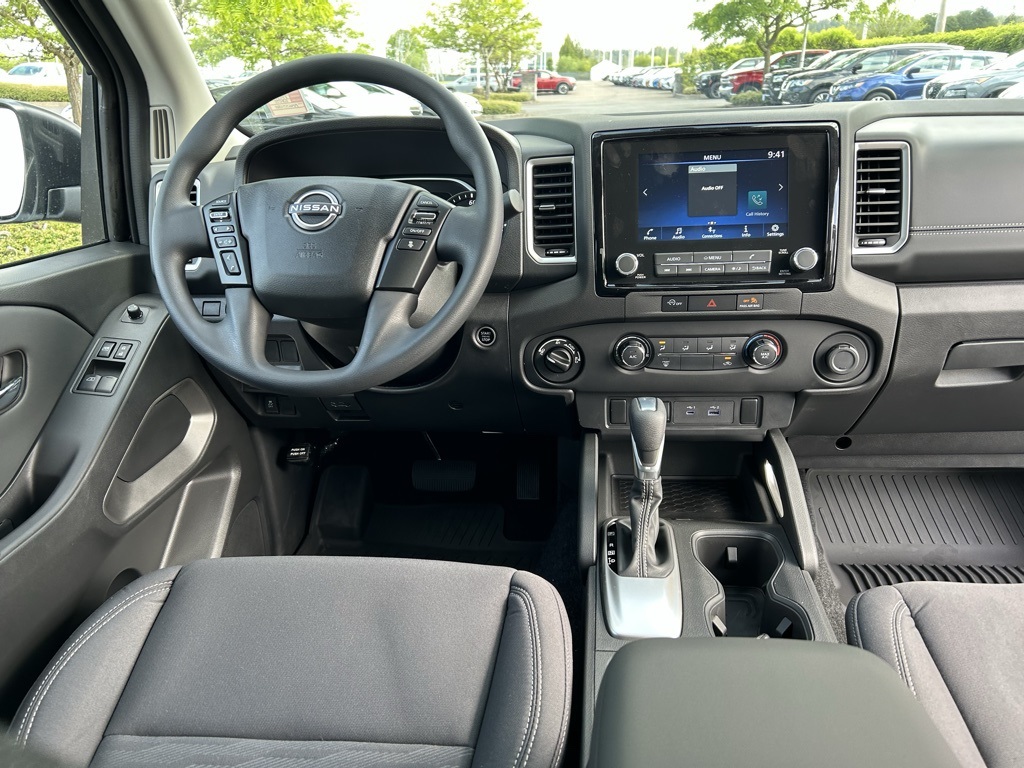 2024 Nissan Frontier SV photo 27